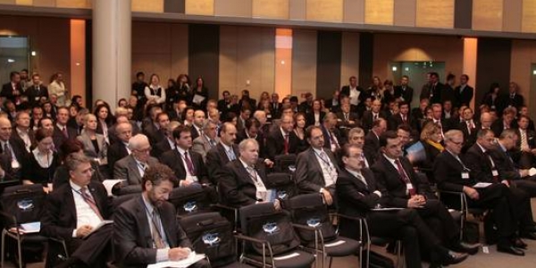 VEF “Go South East – Go Ahead” , 10-11 Nov 2008, Vienna, included 500 participants from over 37 countries. Mr Hulla took part in the Panel “Financing of Investments, Assistance from the EU and International Finance Institutions.”